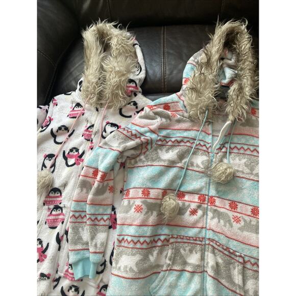 2 Holiday Time Women's Christmas Winter One Piece Fleece Hoodie Pajama Size L - Picture 3 of 5